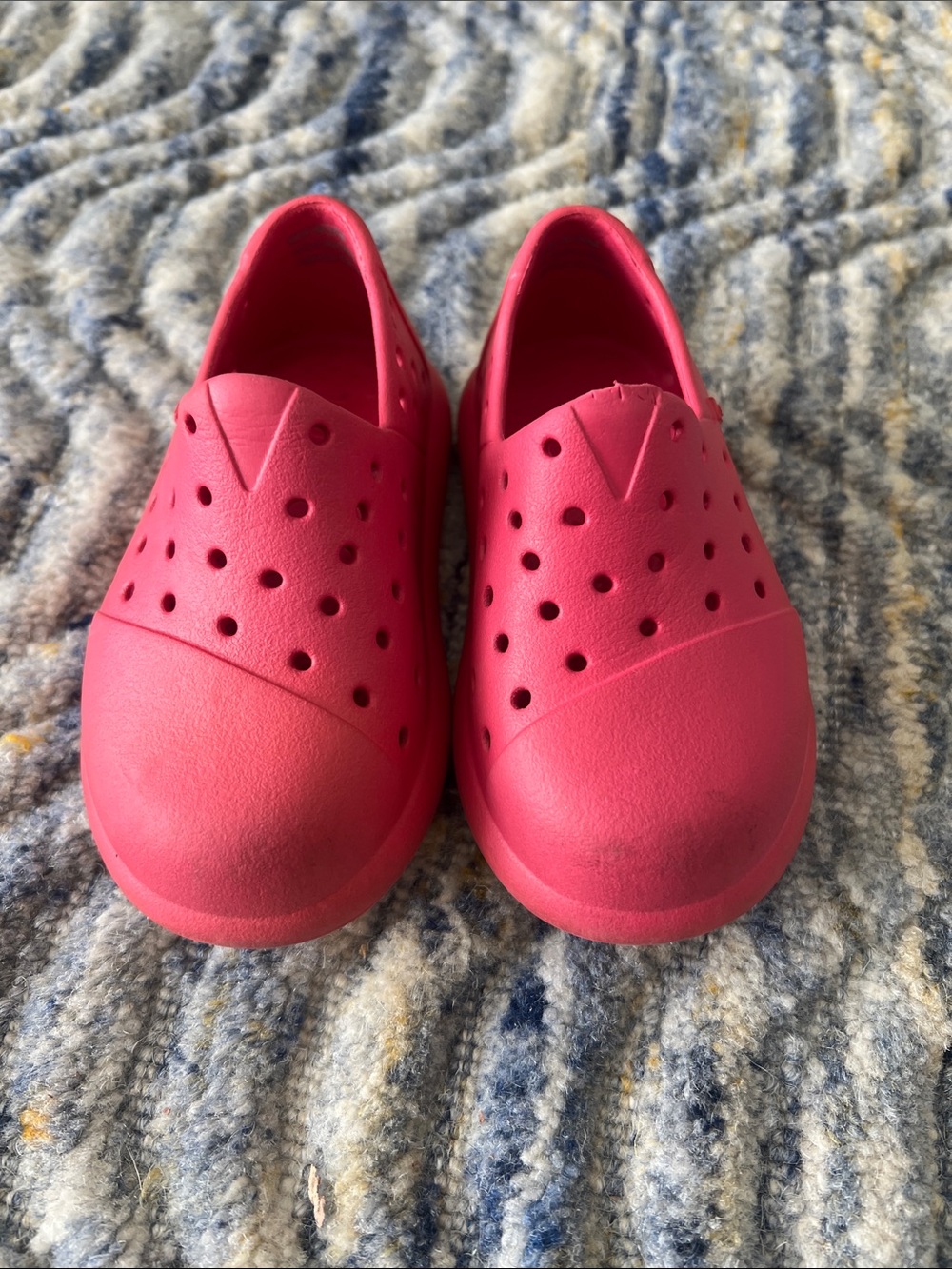 TOMS girls Alpargata tiny Mallow slip on  toddler 6 raspberry pink water shoes